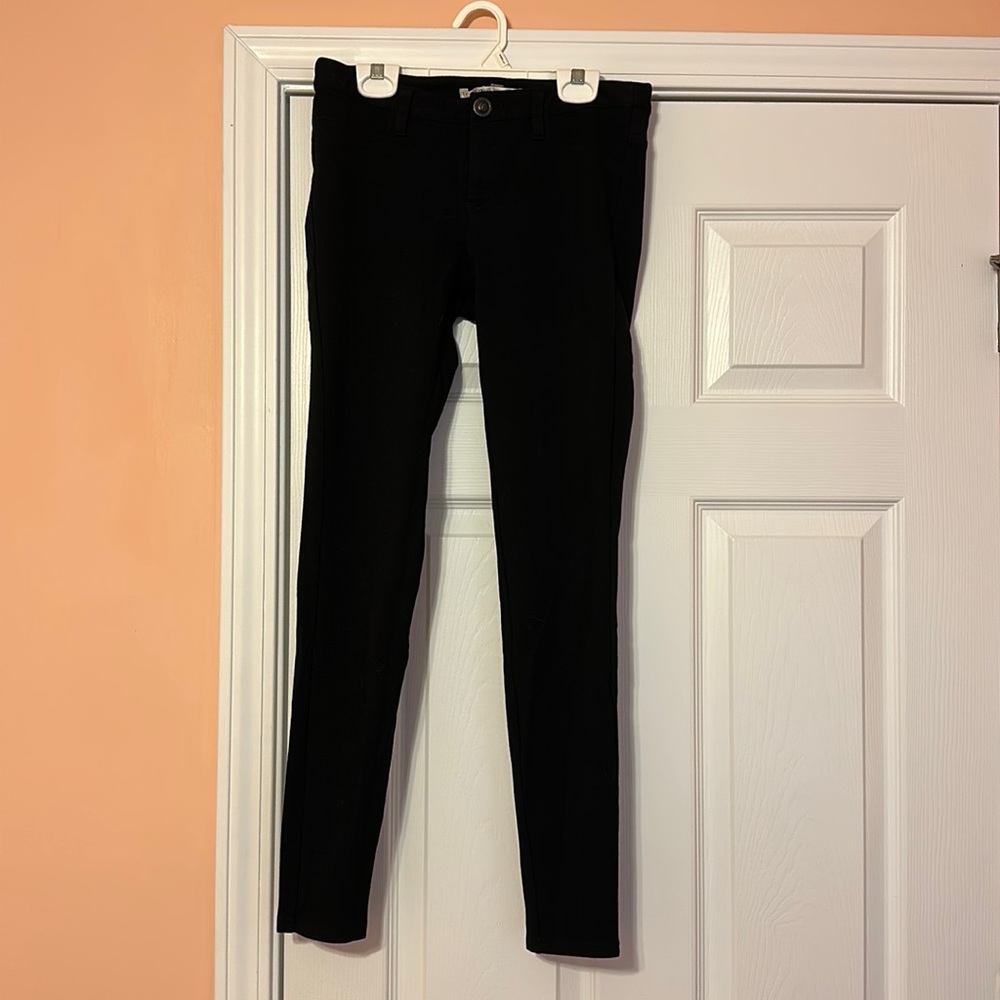 Lauren Conrad black jegging, size 4, great condition